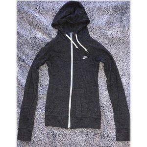 XS Women’s Nike Grey zip-up hoodie